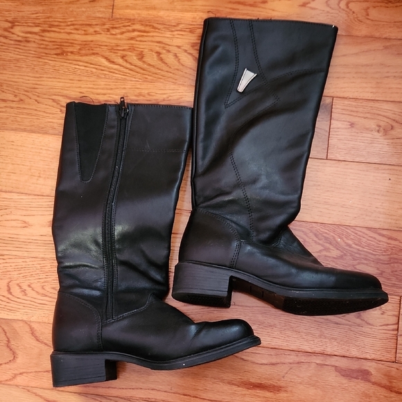 Black Leather Riding Boots - Picture 3 of 7